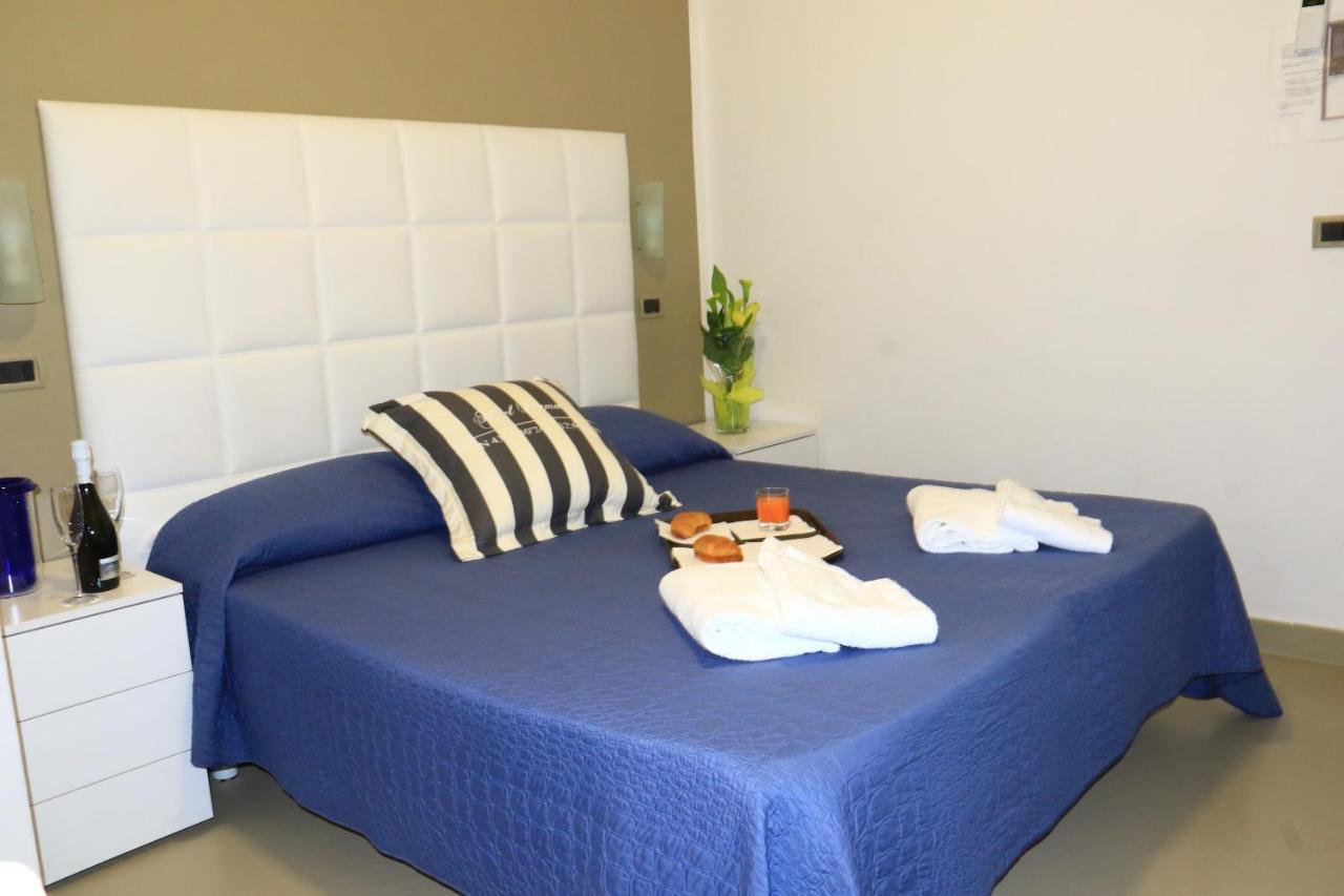 Hotel Diamante Cattolica Eksteriør billede