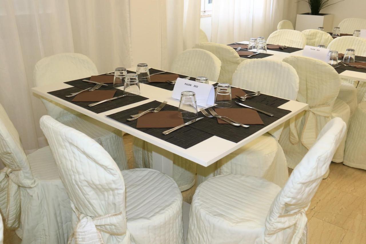 Hotel Diamante Cattolica Eksteriør billede