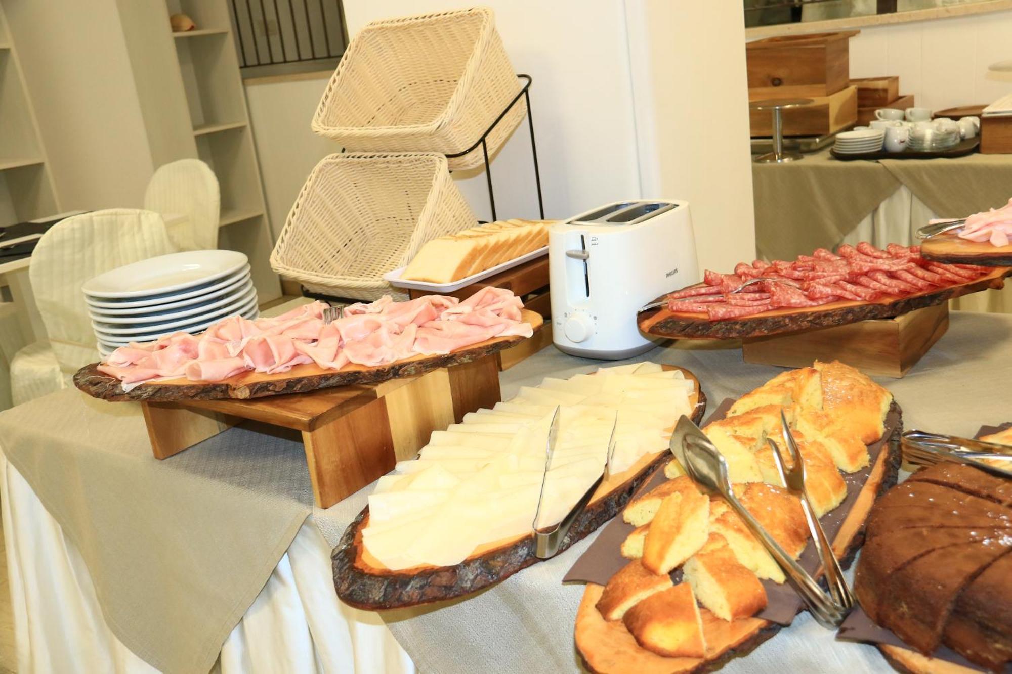 Hotel Diamante Cattolica Eksteriør billede