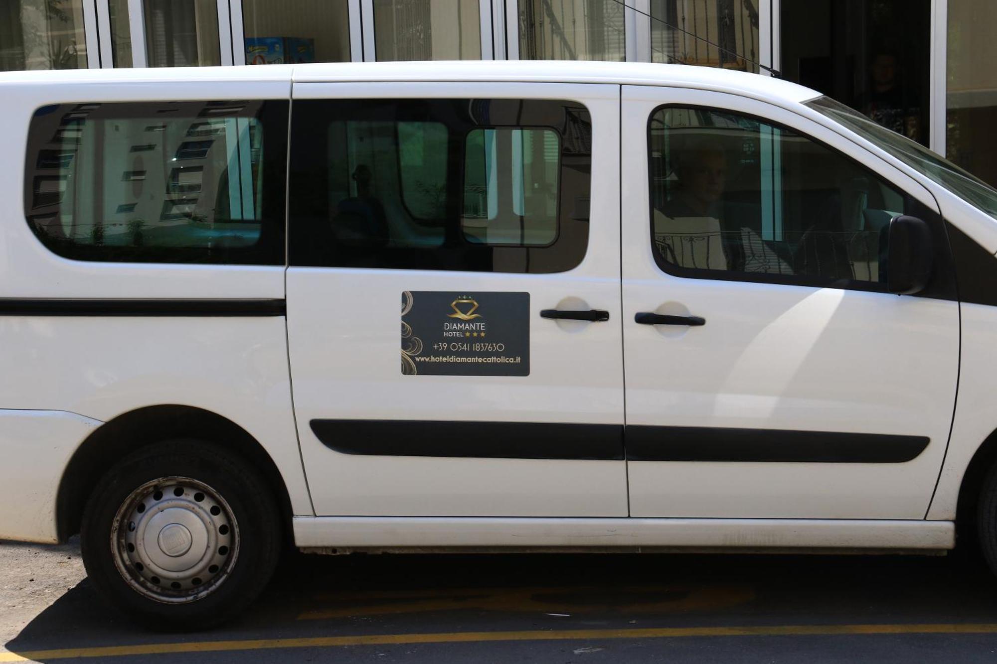 Hotel Diamante Cattolica Eksteriør billede