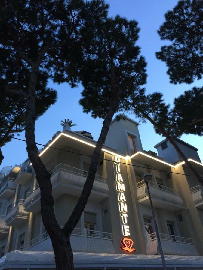 Hotel Diamante Cattolica Eksteriør billede